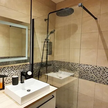 Modern Chic 60m² Prox Transports & Commerces Le Havre