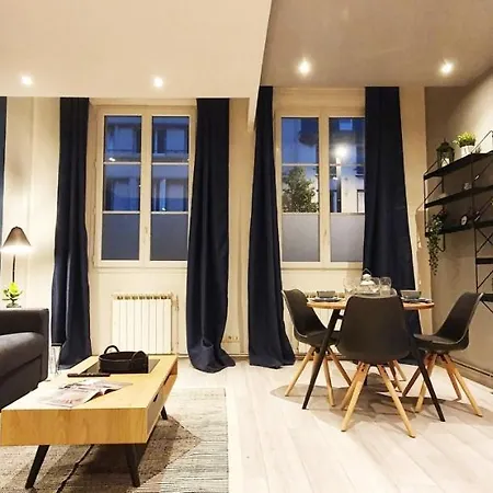 Modern Chic 60m² Prox Transports & Commerces Appartement *